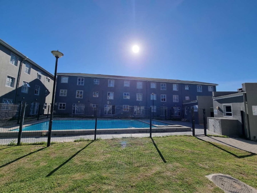To Let 2 Bedroom Property for Rent in Muizenberg Western Cape